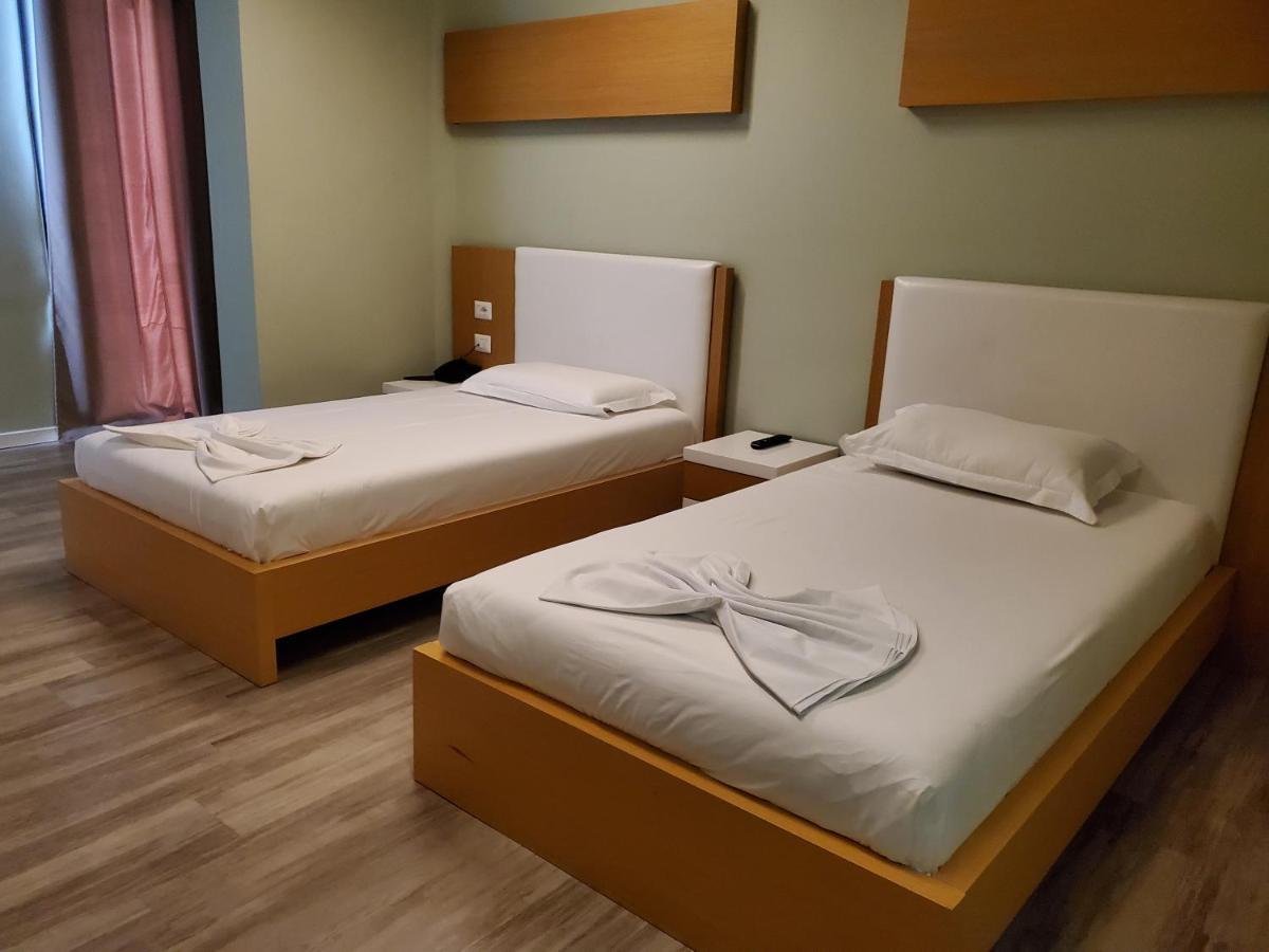 Hotel Bologna Vlore Exterior photo